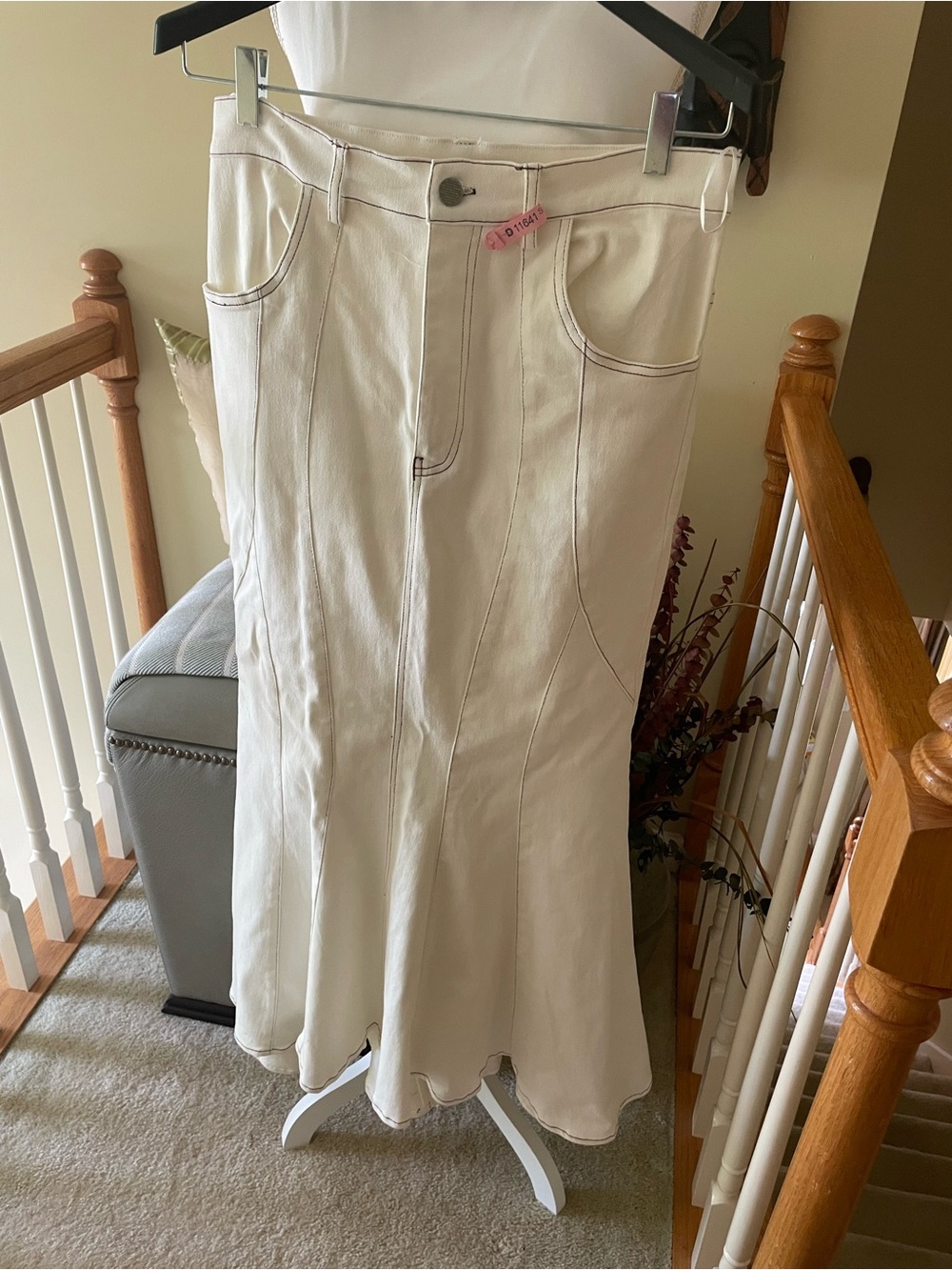 EUC-Canvas Cream Flared Maxi Skirt Set with Contrast Topstitching - Picture 3 of 12